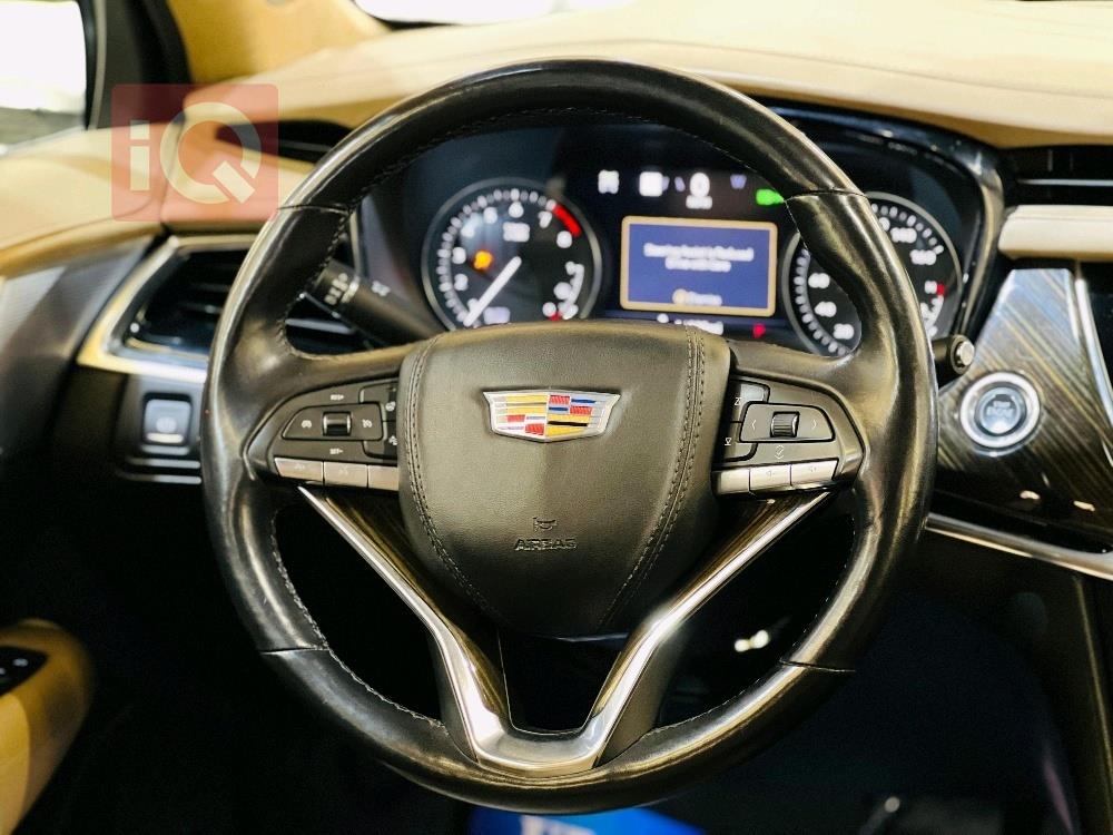 كاديلاك XT6
